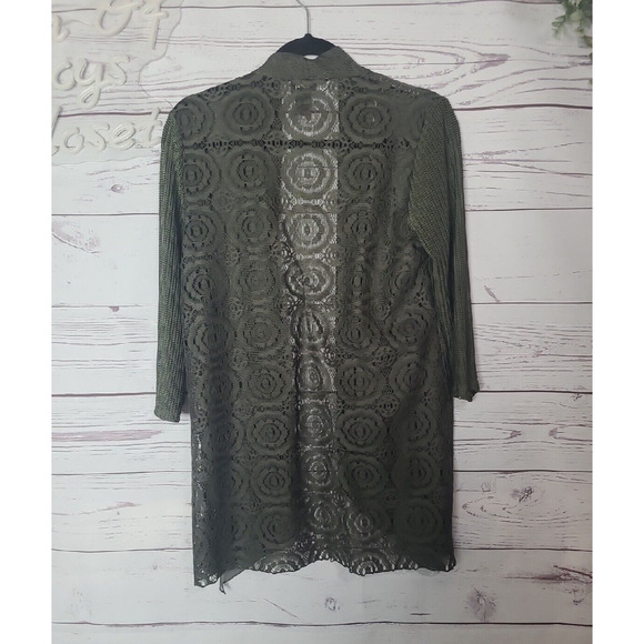 Chico's Travelers Green Crochet Open Front Knit Cardigan Sweater Womans Size 1 - Picture 2 of 5